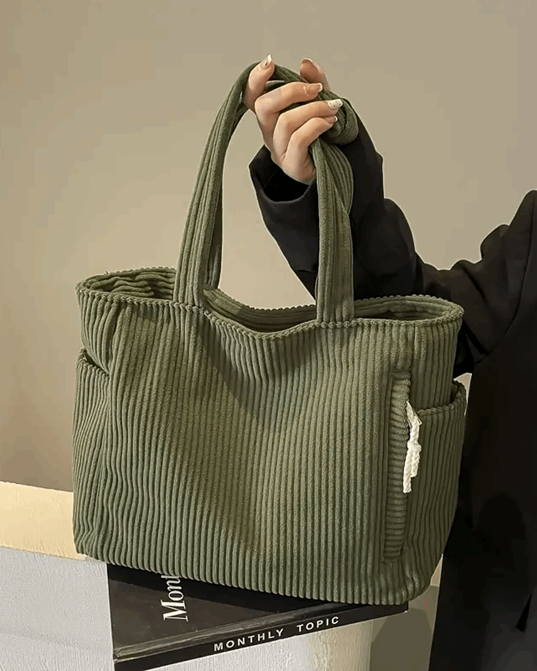 Tilda – Ribbede Tragetaske med Snøre-Detalje